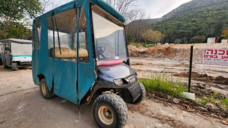 ezgo-four-seater-covered-yad2